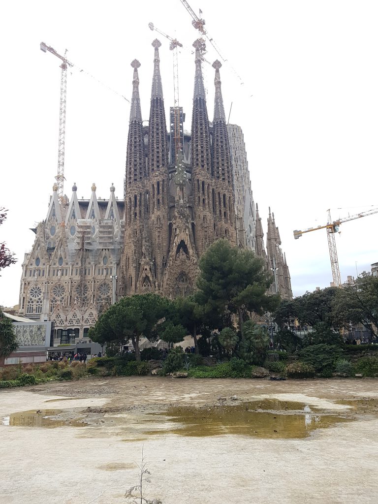 het meesterwerk van Gaudi, La Sagrada Familia